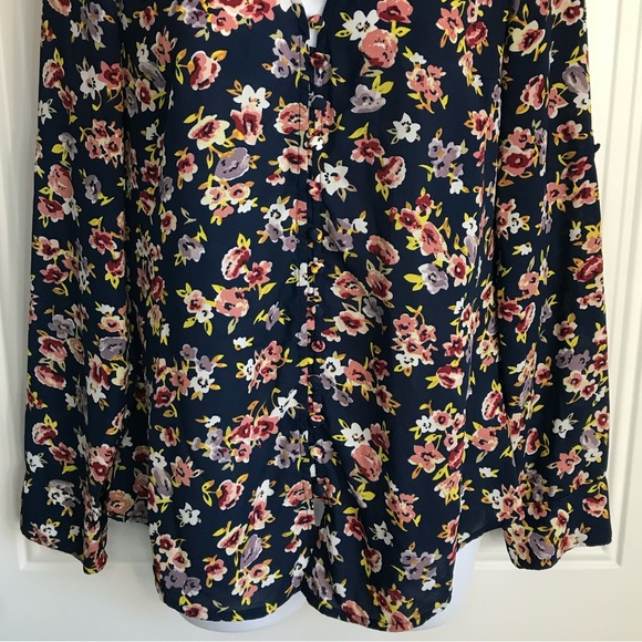 🔴 4/$15 EXPRESS Women’s S Portofino Slim Multi Floral Print Loop LS Blouse EUC - Picture 12 of 16